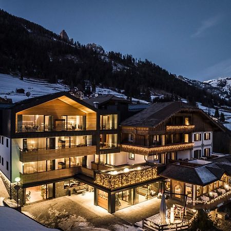 Hotel Ladinia Dolomites View Поцца-ди-Фасса Экстерьер фото