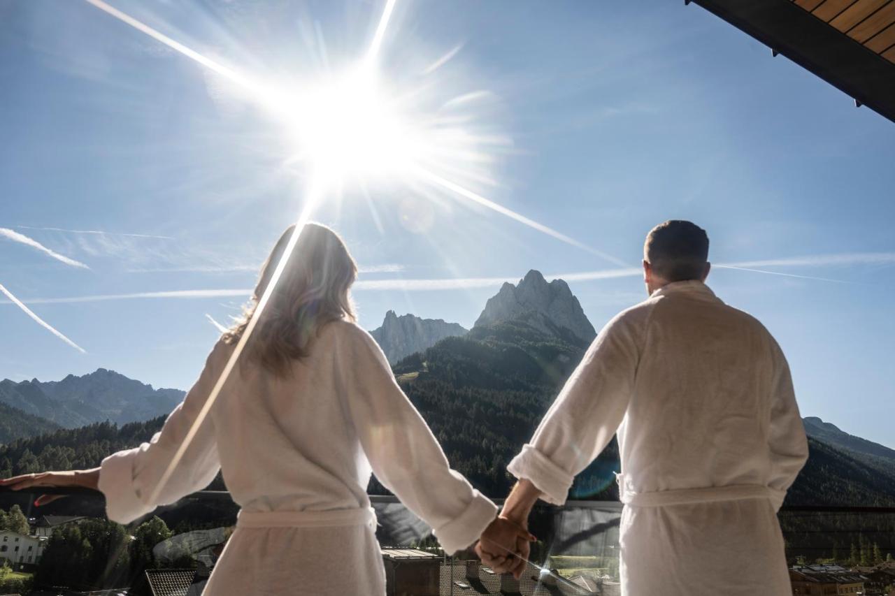 Hotel Ladinia Dolomites View Поцца-ди-Фасса Экстерьер фото