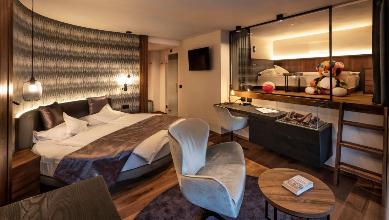 Hotel Ladinia Dolomites View Поцца-ди-Фасса Экстерьер фото