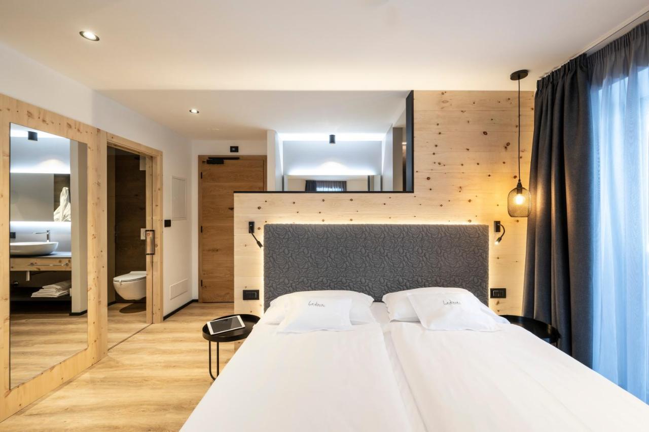 Hotel Ladinia Dolomites View Поцца-ди-Фасса Экстерьер фото